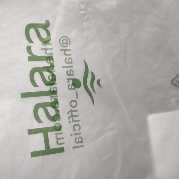 HALARA‎ Women's Suede Leggings - Picture 10 of 11